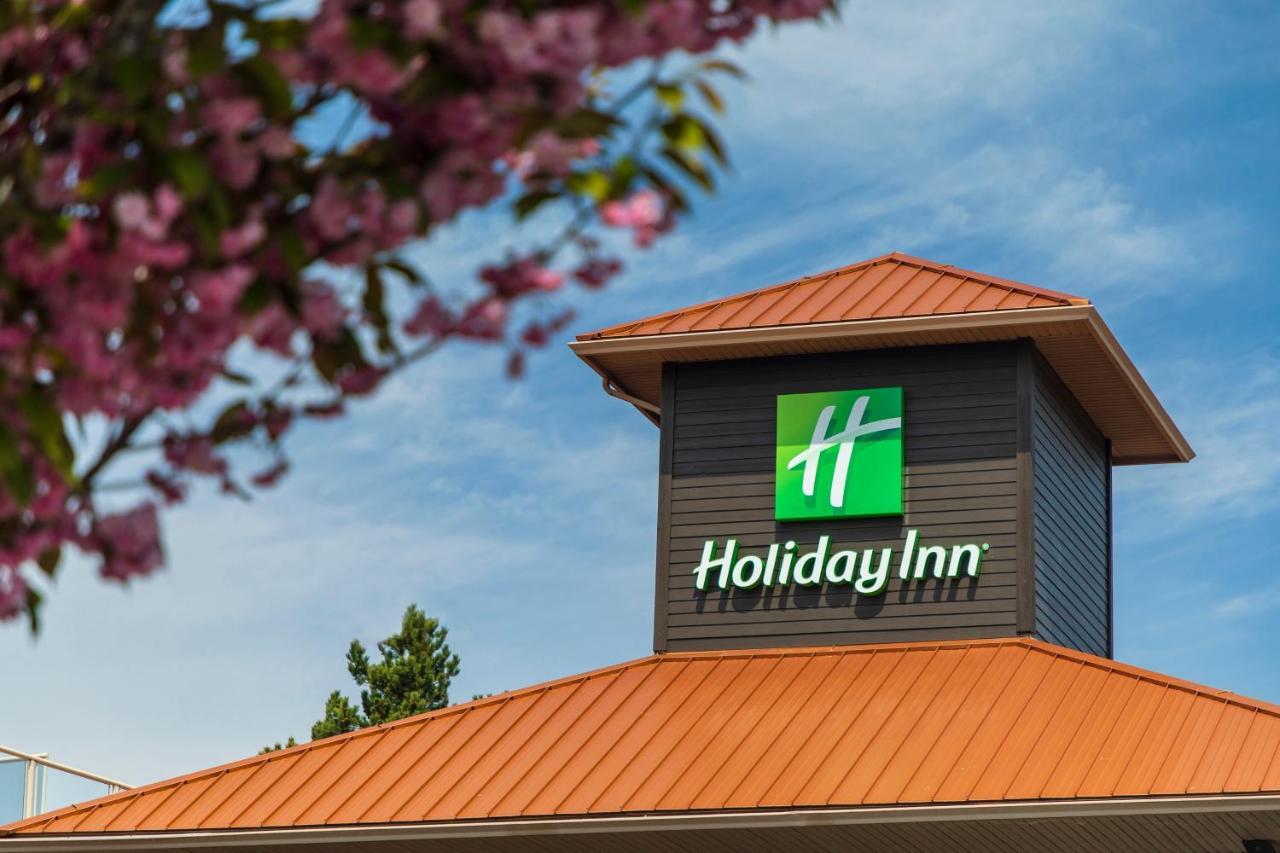 Holiday Inn Victoria - Elk Lake By Ihg Saanich Extérieur photo